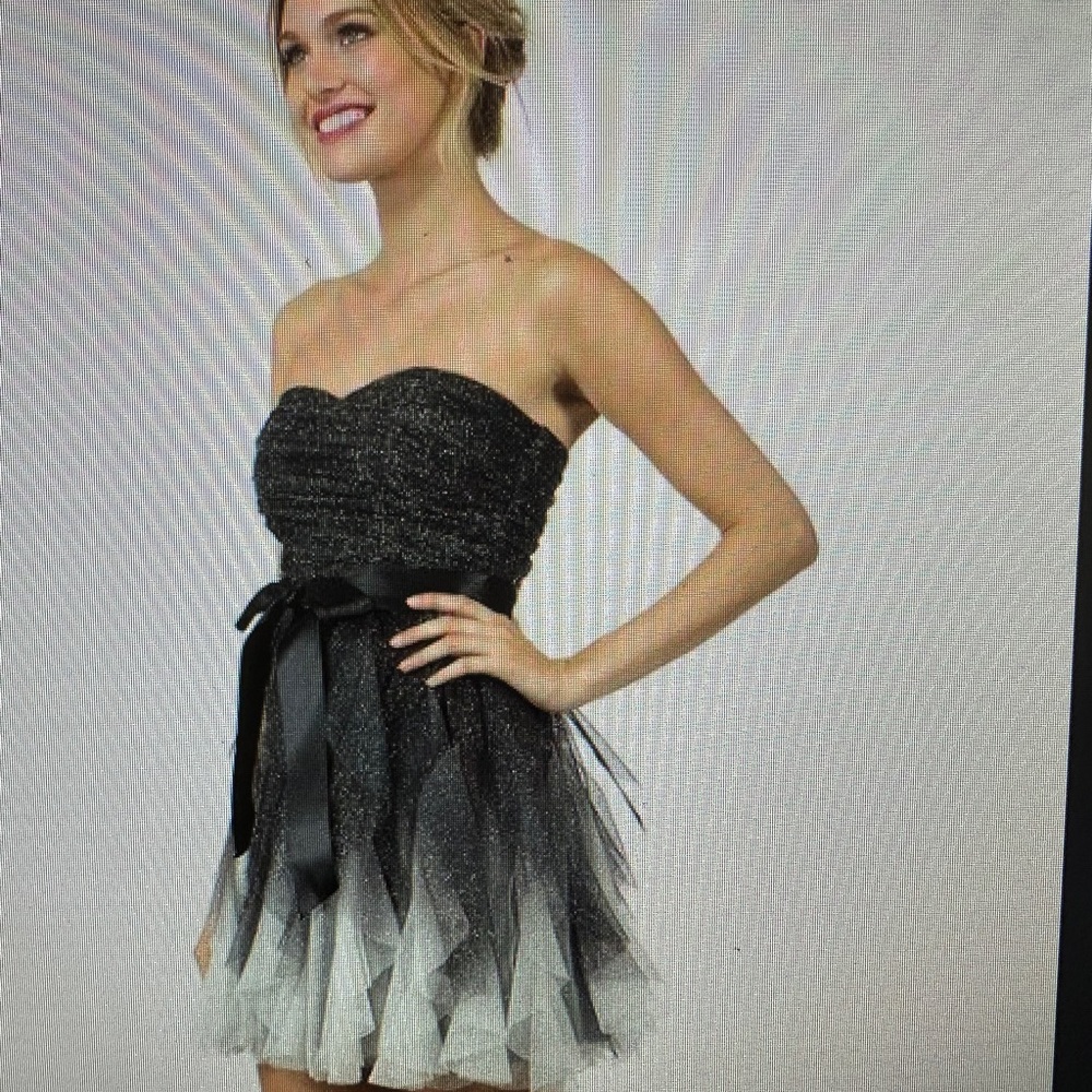 Strapless black and white ombré dress